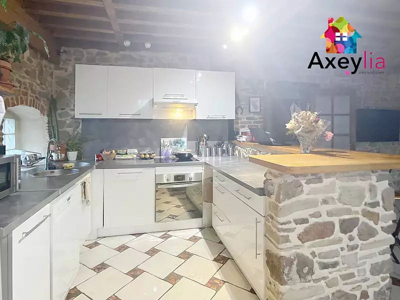 Maison, 270 m²