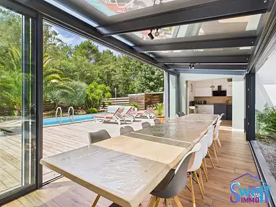 Maison, 225 m²