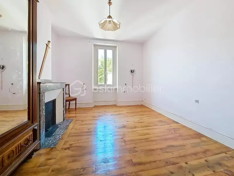 Maison, 167 m²