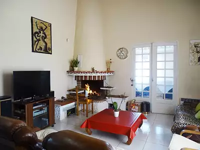 Maison, 240 m²