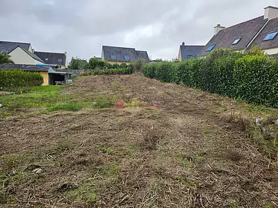 Terrain, 900 m²
