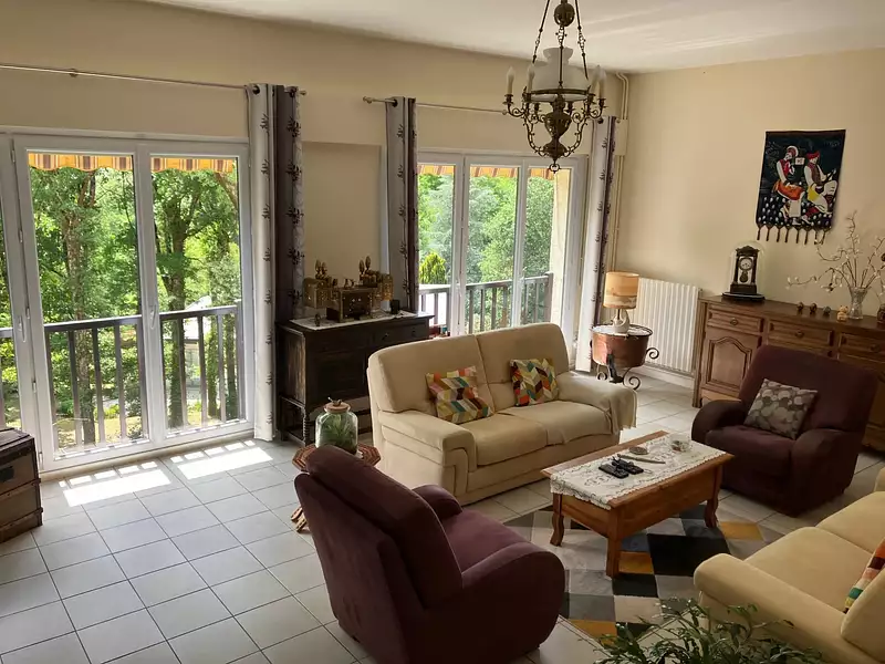 Maison, 258 m²