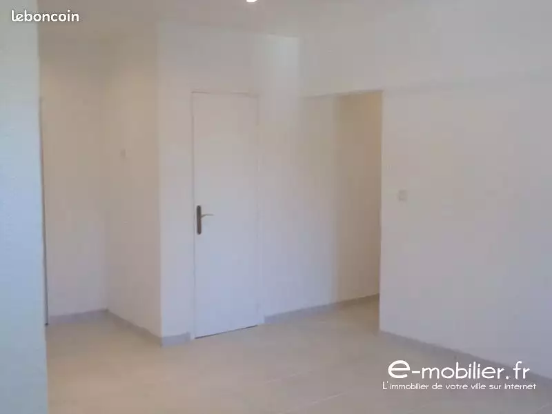 Immeuble, 220 m²