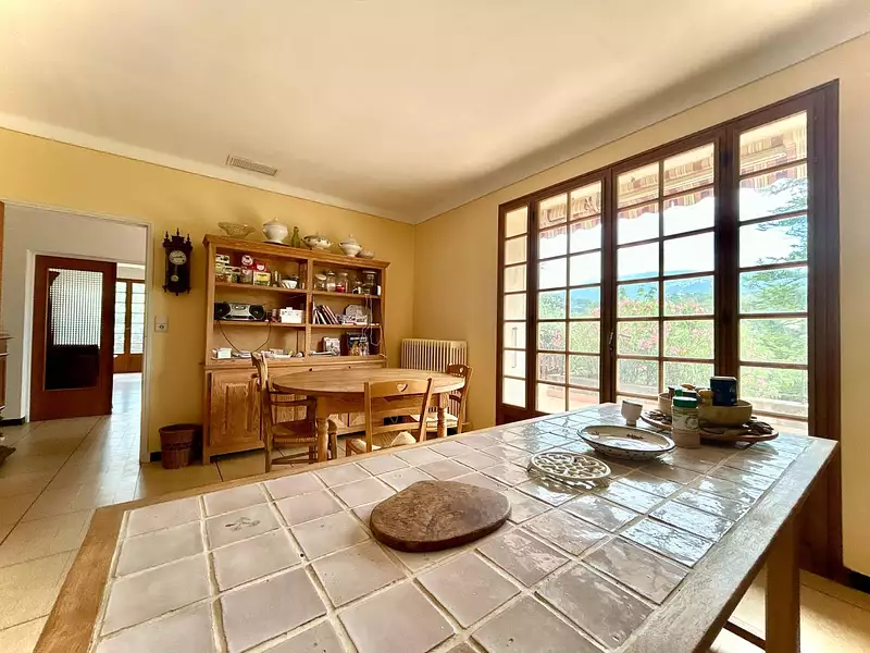 Maison, 146 m²