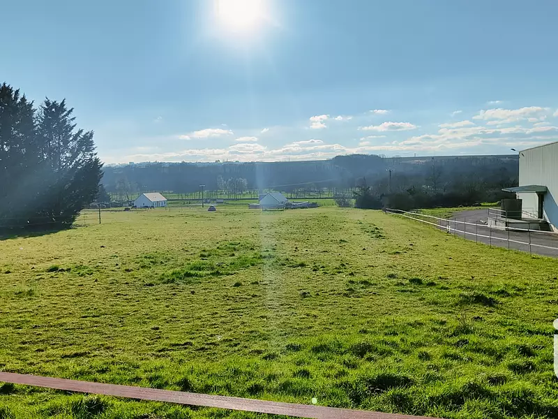 Terrain, 18 233 m²