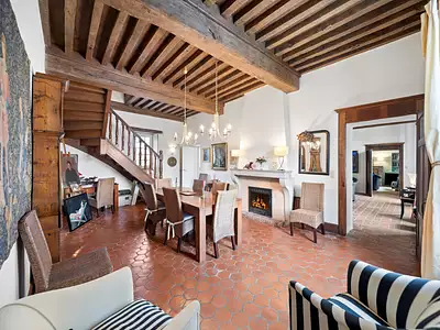 Maison, 255 m²