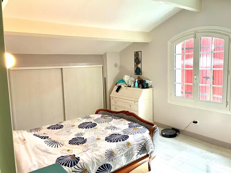 Maison, 250 m²