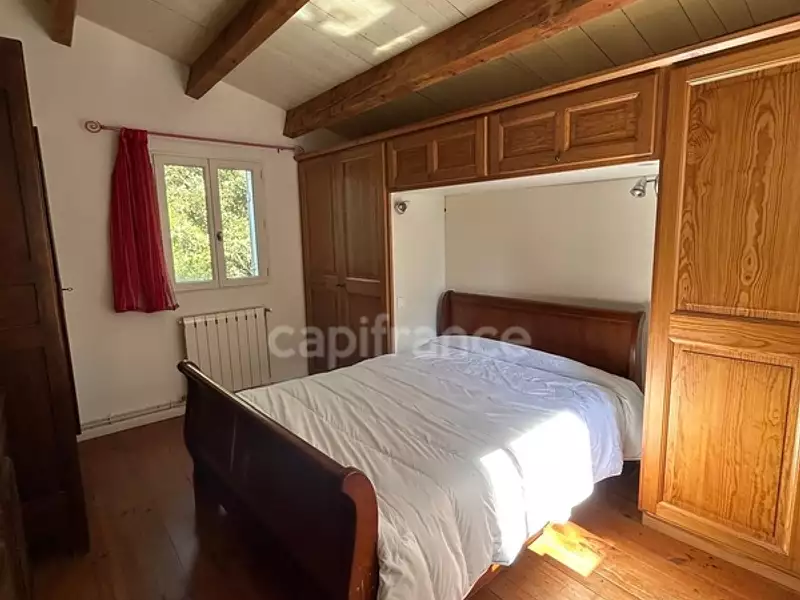 Terrain, 16 228 m²
