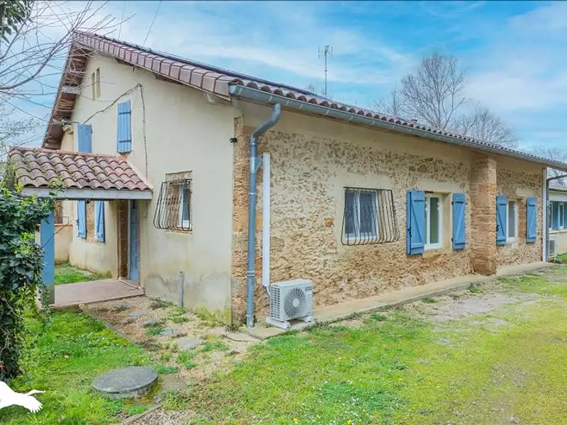 Maison, 236 m²