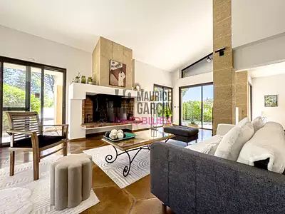 Maison, 211 m²