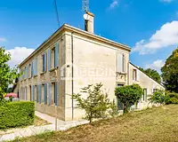 Maison, 302,6 m²