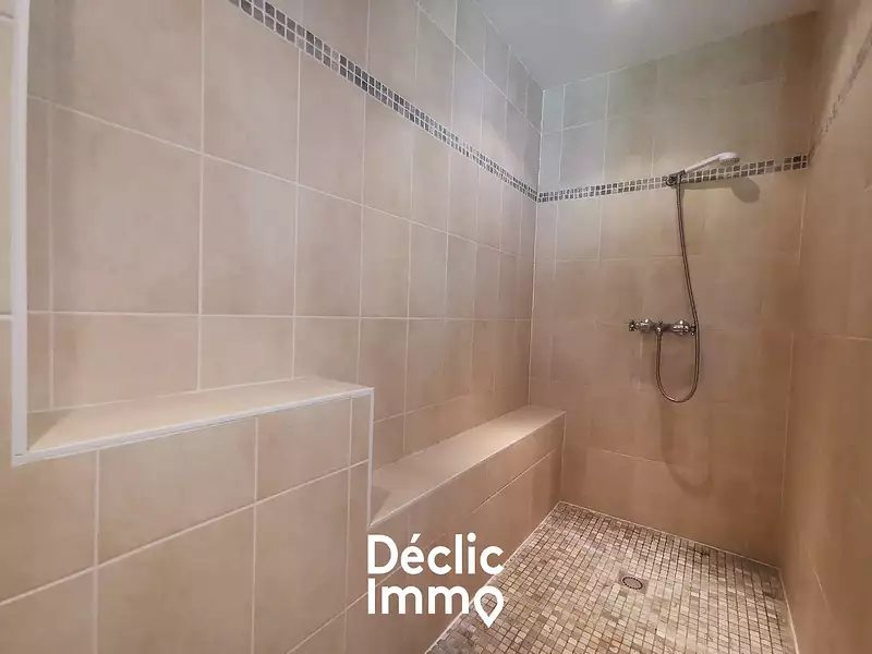 Maison, 146 m²