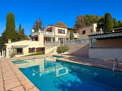 Maison, 307 m²