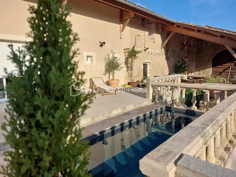 Maison, 242 m²