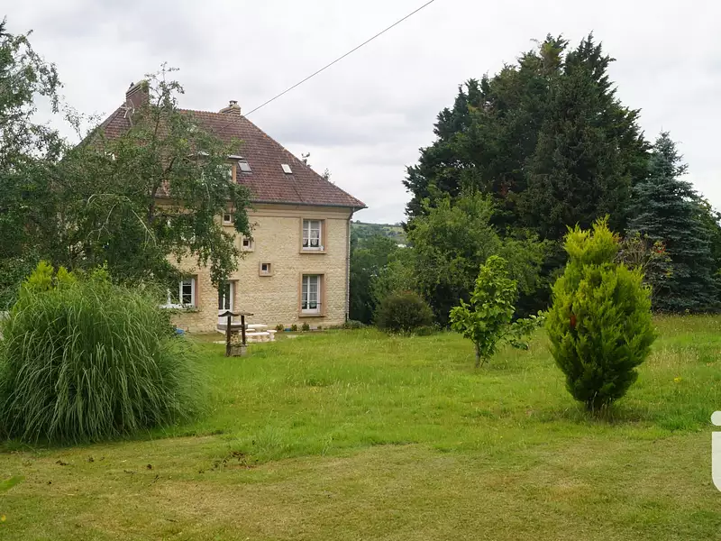 Maison, 275 m²