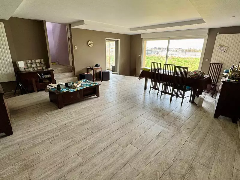 Maison, 180 m²