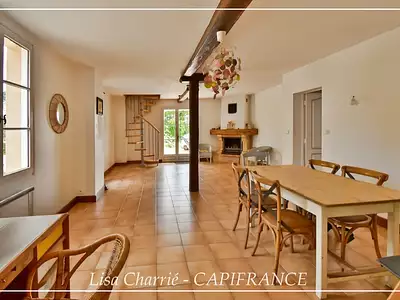 Maison, 295 m²