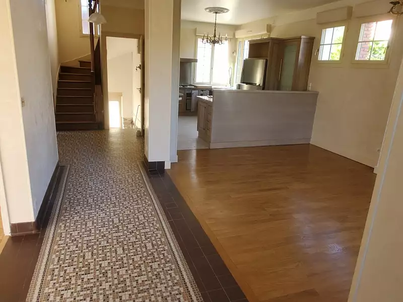 Maison, 350 m²