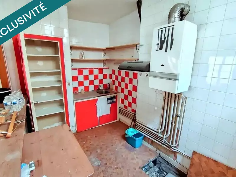 Immeuble, 100 m²