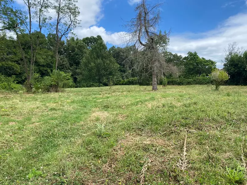 Terrain à bâtir, 727 m²