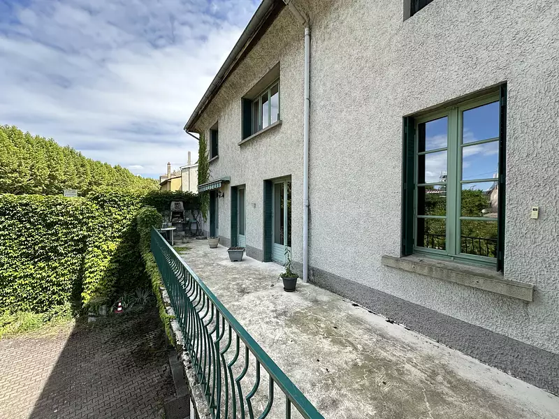 Immeuble, 241,28 m²