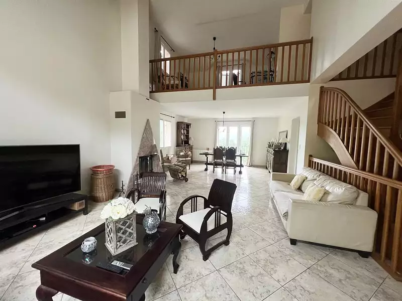 Maison, 300 m²