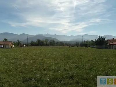 Terrain, 6 810 m²