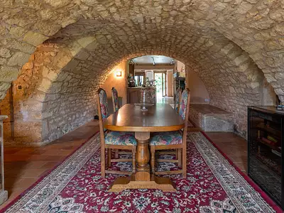 Maison, 870 m²