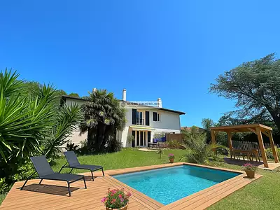 Maison, 215 m²