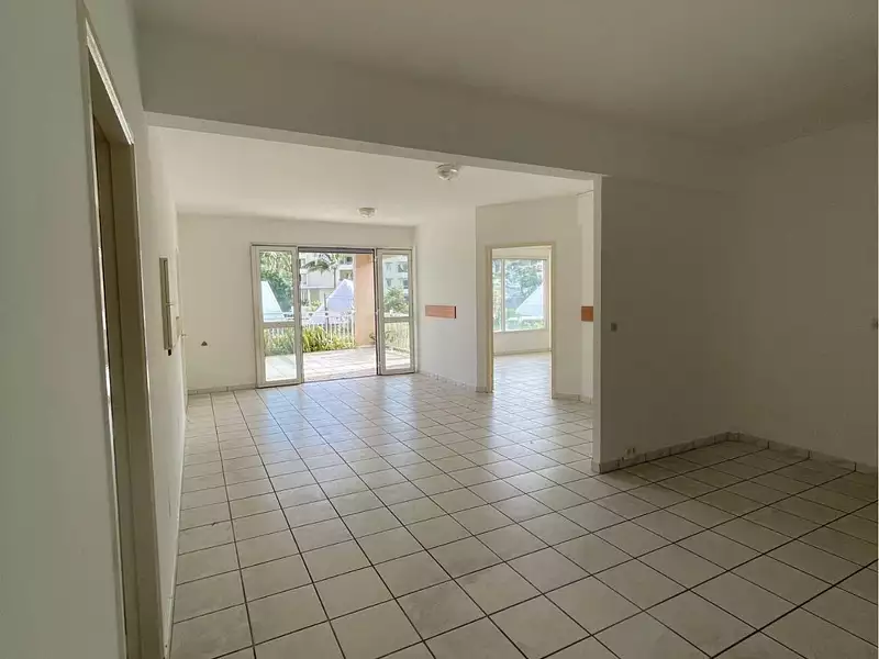 Divers, 74 m²