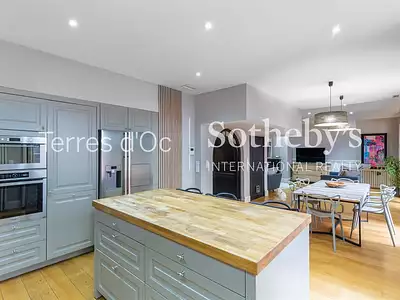 Maison, 245 m²