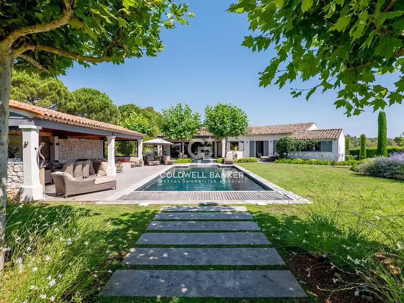 Maison, 340 m²
