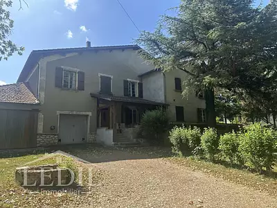 Maison, 225 m²