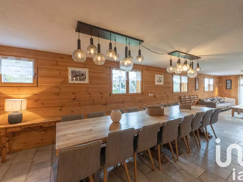 Maison, 288 m²