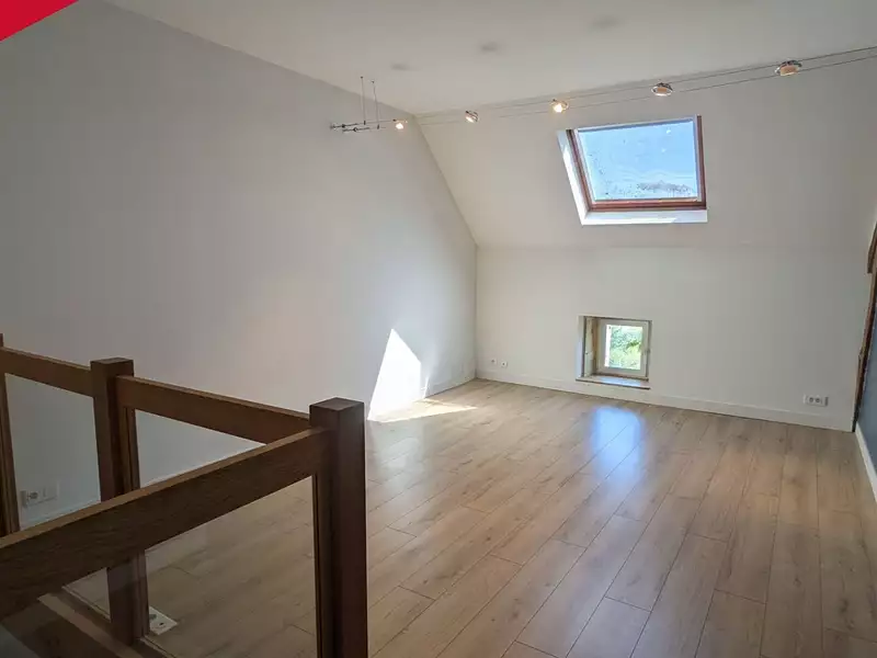 Maison, 250 m²