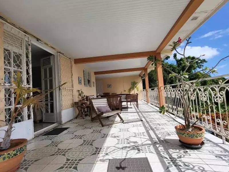 Maison, 233 m²