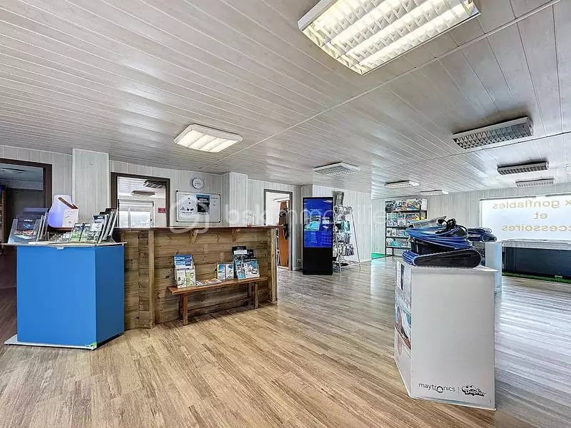 Immeuble, 500 m²
