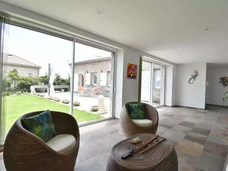 Maison, 204 m²