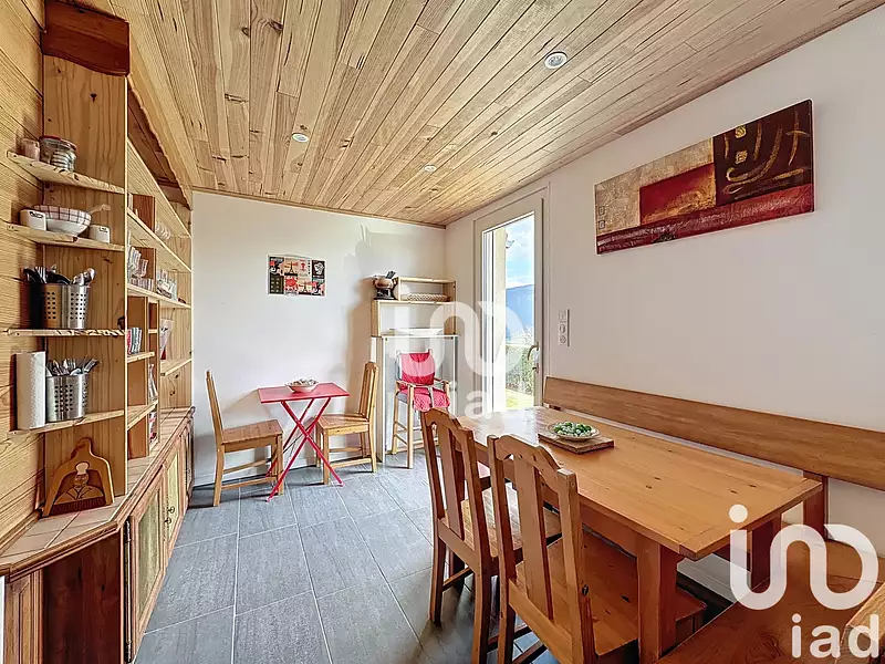 Maison, 248 m²