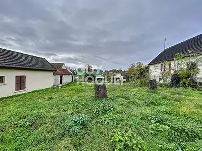 Terrain, 592 m²