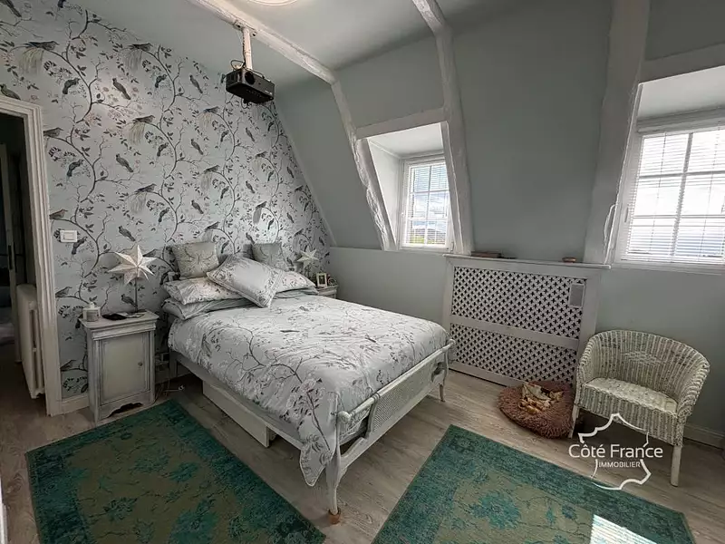 Maison, 265 m²