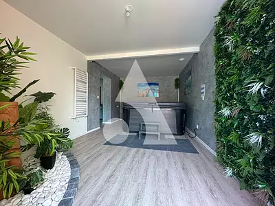 Maison, 248 m²