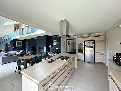 Maison, 210 m²