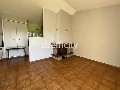 Maison, 215 m²