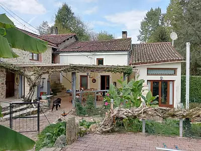 Maison, 285 m²