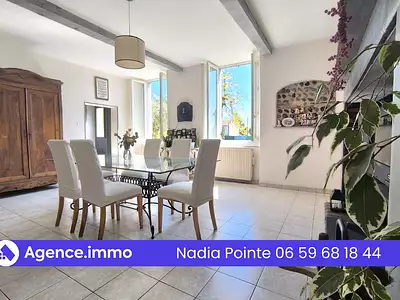 Maison, 240 m²