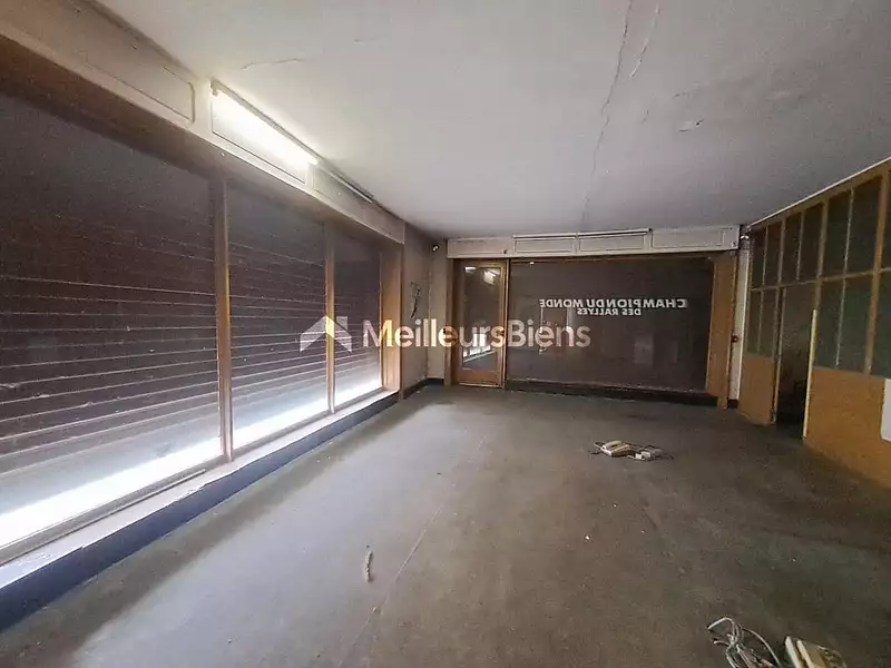 Immeuble, 341 m²