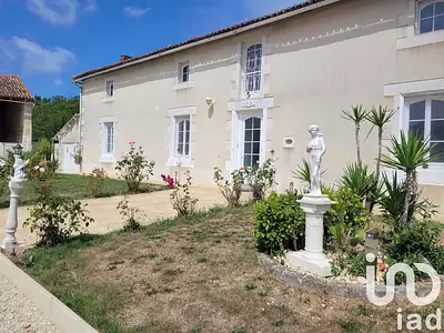 Maison, 245 m²