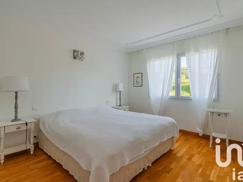 Maison, 300 m²