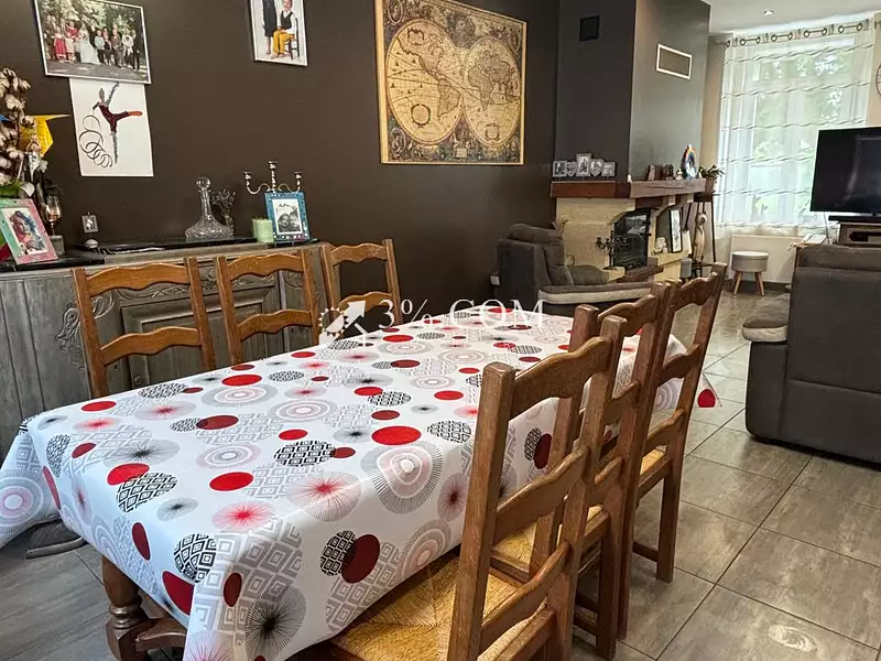 Maison, 210 m²